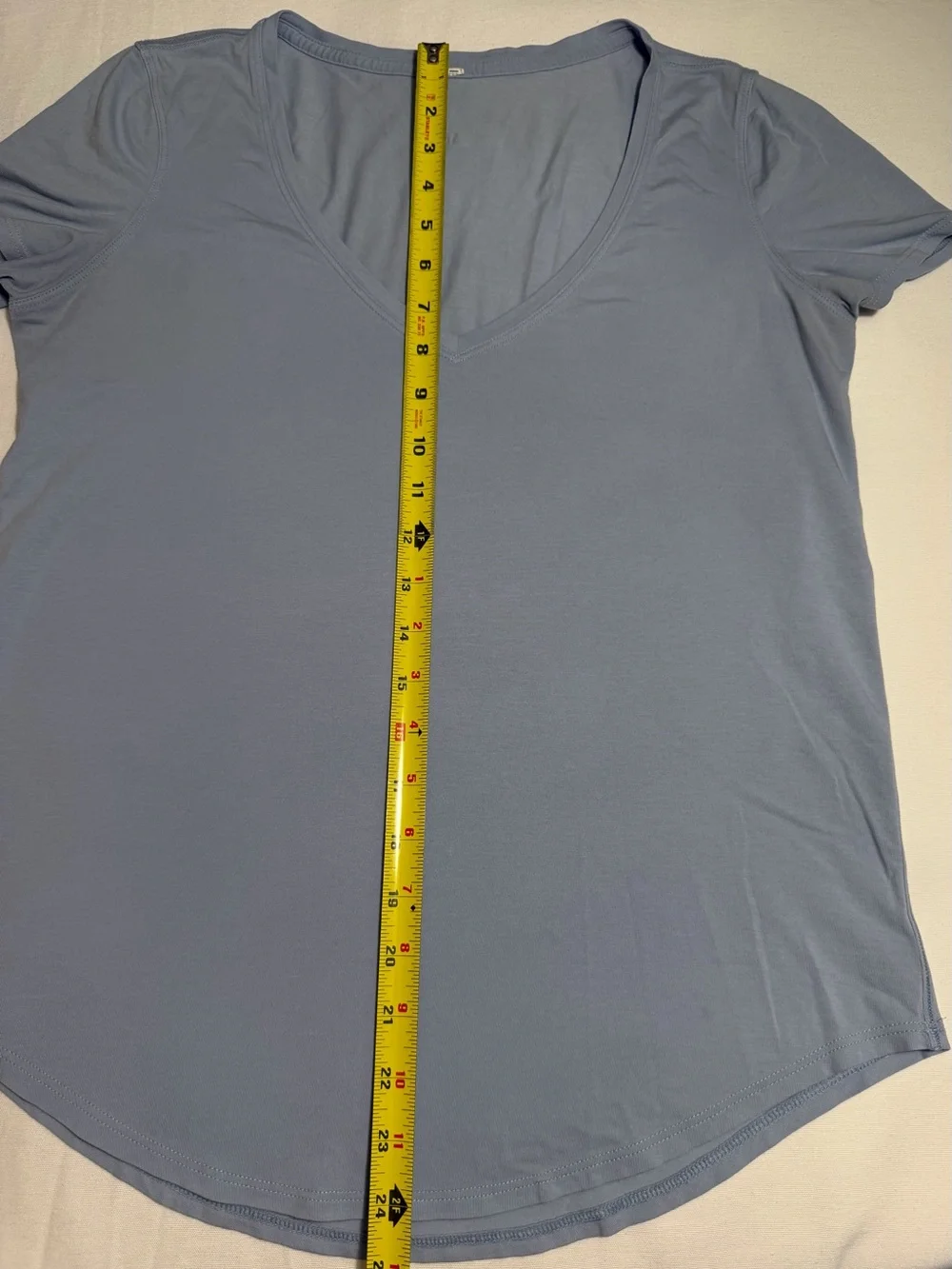 lululemon athletica Women's V-Neck Short Sleeve Tee - Dusty Blue